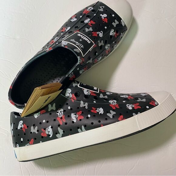 Disney Parks x NATIVE Brand Minnie Mouse rubber waterproof Shoes black NEW 9/11 - Picture 3 of 11